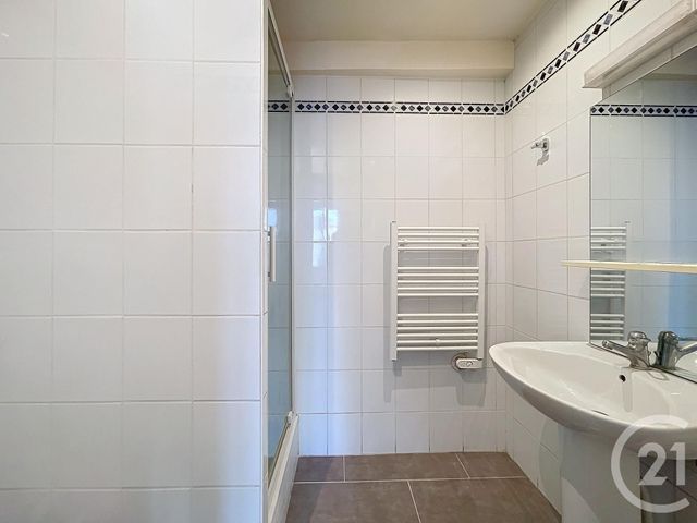 Appartement F2 à louer - 2 pièces - 49.62 m2 - MORET SUR LOING - 77 - ILE-DE-FRANCE - Century 21 Agence Notre-Dame