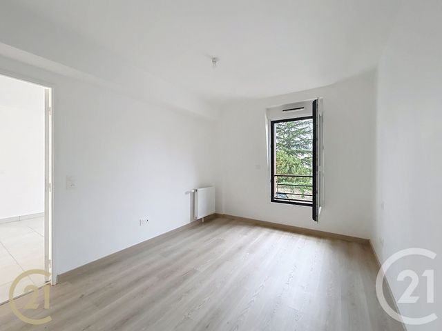 Appartement F3 à louer - 3 pièces - 60.83 m2 - FONTAINEBLEAU - 77 - ILE-DE-FRANCE - Century 21 Agence Notre-Dame
