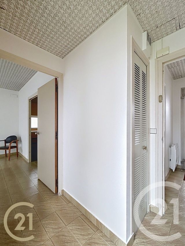 commerce à louer - 55.55 m2 - CHAMPAGNE SUR SEINE - 77 - ILE-DE-FRANCE - Century 21 Agence Notre-Dame