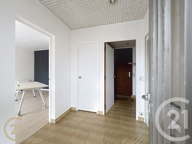 commerce à louer - 55.55 m2 - CHAMPAGNE SUR SEINE - 77 - ILE-DE-FRANCE - Century 21 Agence Notre-Dame