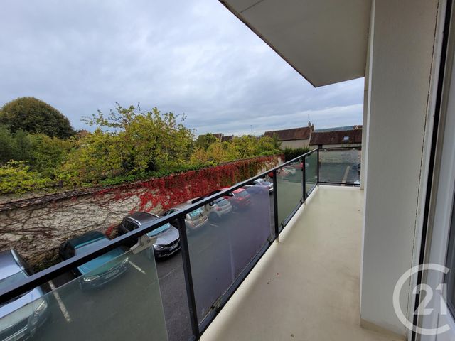 Appartement F3 à louer - 3 pièces - 60.37 m2 - MORET LOING ET ORVANNE - 77 - ILE-DE-FRANCE - Century 21 Agence Notre-Dame