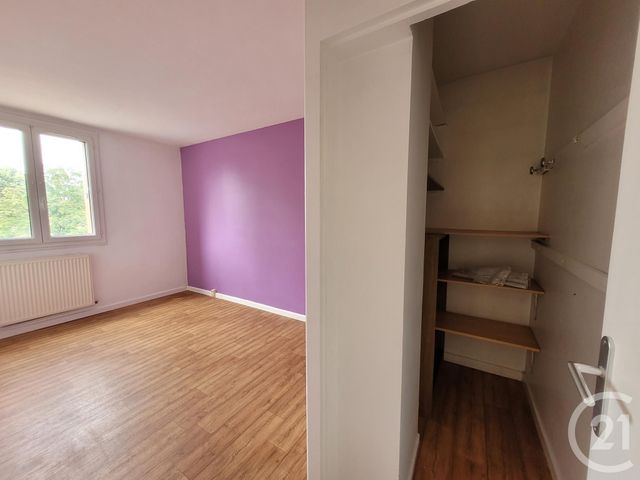 Appartement F5 à louer - 5 pièces - 73.89 m2 - AVON - 77 - ILE-DE-FRANCE - Century 21 Agence Notre-Dame