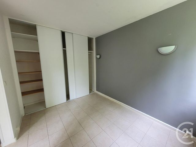 Appartement F5 à louer - 5 pièces - 73.89 m2 - AVON - 77 - ILE-DE-FRANCE - Century 21 Agence Notre-Dame