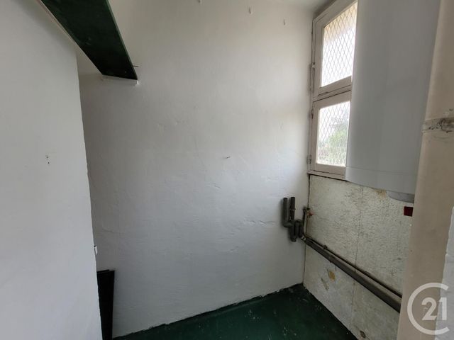 Appartement F5 à louer - 5 pièces - 73.89 m2 - AVON - 77 - ILE-DE-FRANCE - Century 21 Agence Notre-Dame