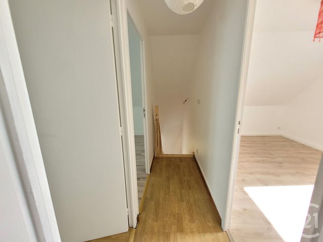 maison à louer - 4 pièces - 80.54 m2 - HERICY - 77 - ILE-DE-FRANCE - Century 21 Agence Notre-Dame