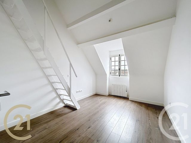 Appartement F2 à louer - 2 pièces - 31.71 m2 - MORET SUR LOING - 77 - ILE-DE-FRANCE - Century 21 Agence Notre-Dame