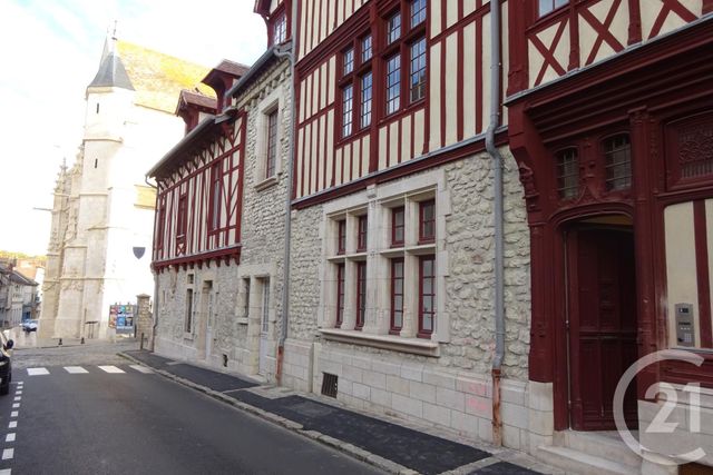 Appartement F2 à louer - 2 pièces - 31.71 m2 - MORET SUR LOING - 77 - ILE-DE-FRANCE - Century 21 Agence Notre-Dame