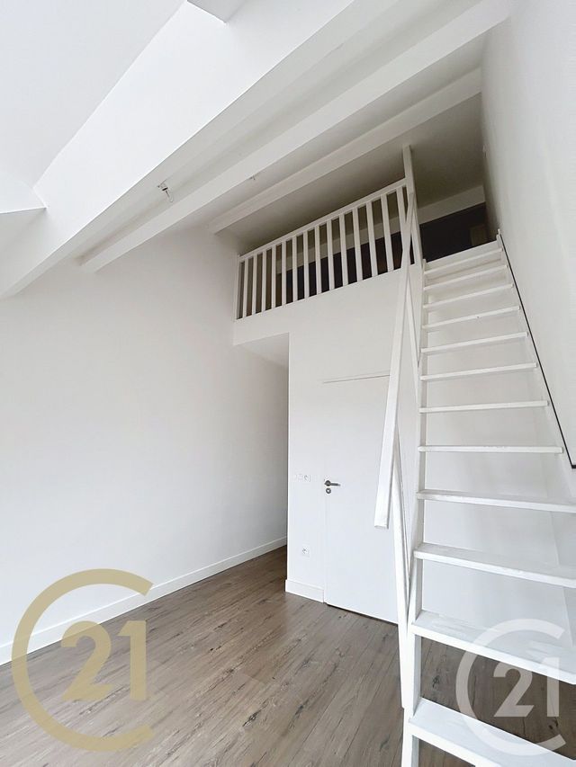 Appartement F2 à louer - 2 pièces - 31.71 m2 - MORET SUR LOING - 77 - ILE-DE-FRANCE - Century 21 Agence Notre-Dame