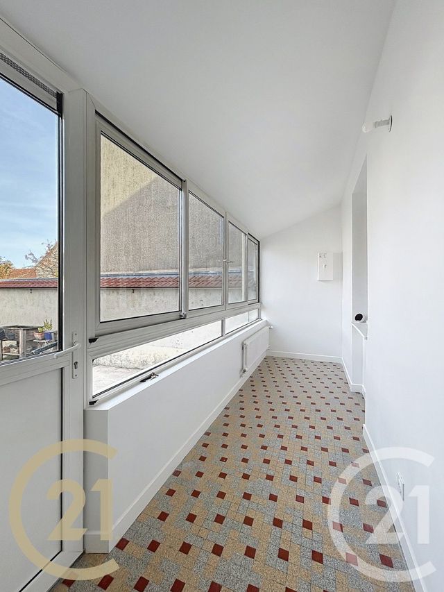 maison à louer - 3 pièces - 70.0 m2 - MORET SUR LOING - 77 - ILE-DE-FRANCE - Century 21 Agence Notre-Dame