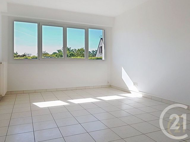 Appartement F3 à vendre - 3 pièces - 60.23 m2 - MORET LOING ET ORVANNE - 77 - ILE-DE-FRANCE - Century 21 Agence Notre-Dame