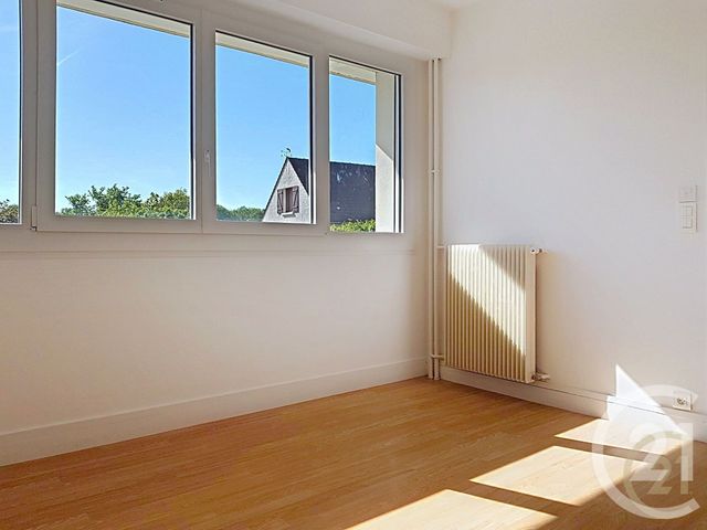 Appartement F3 à vendre - 3 pièces - 60.23 m2 - MORET LOING ET ORVANNE - 77 - ILE-DE-FRANCE - Century 21 Agence Notre-Dame