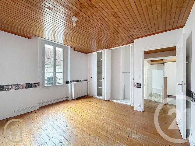 maison à louer - 6 pièces - 117.0 m2 - MORET SUR LOING - 77 - ILE-DE-FRANCE - Century 21 Agence Notre-Dame