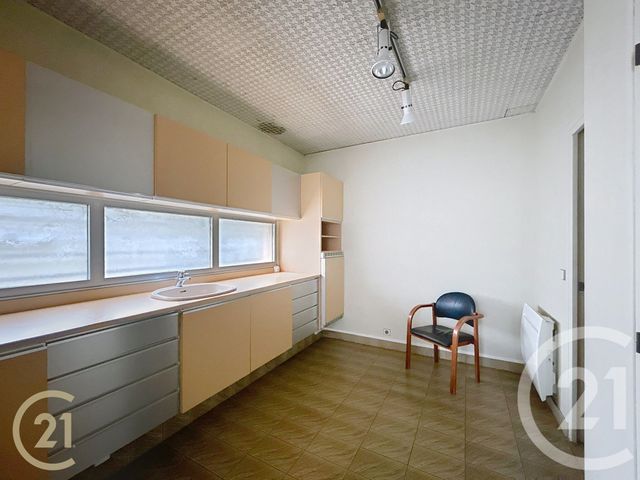 Appartement Local à louer - 2 pièces - 55.55 m2 - CHAMPAGNE SUR SEINE - 77 - ILE-DE-FRANCE - Century 21 Agence Notre-Dame