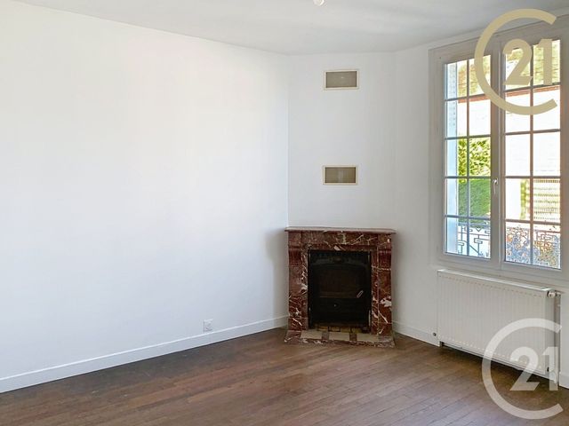 maison à vendre - 5 pièces - 105.49 m2 - VILLE ST JACQUES - 77 - ILE-DE-FRANCE - Century 21 Agence Notre-Dame