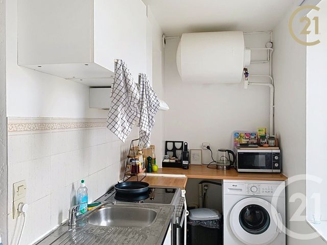 Appartement Studio à vendre - 1 pièce - 32.11 m2 - MORET SUR LOING - 77 - ILE-DE-FRANCE - Century 21 Agence Notre-Dame