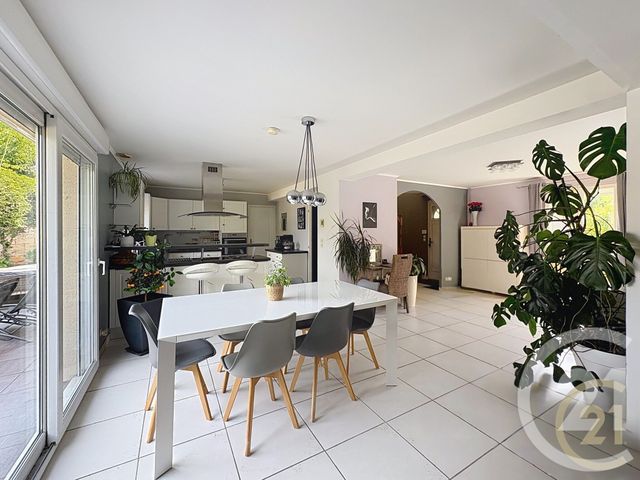 maison à vendre - 8 pièces - 176.55 m2 - THOMERY - 77 - ILE-DE-FRANCE - Century 21 Agence Notre-Dame