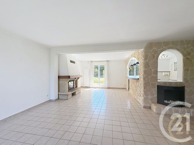 maison à vendre - 5 pièces - 128.49 m2 - MORET LOING ET ORVANNE - 77 - ILE-DE-FRANCE - Century 21 Agence Notre-Dame
