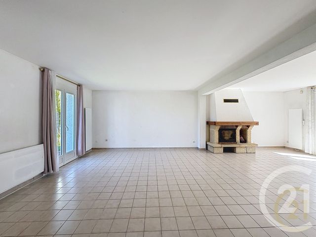 maison à vendre - 5 pièces - 128.49 m2 - MORET LOING ET ORVANNE - 77 - ILE-DE-FRANCE - Century 21 Agence Notre-Dame