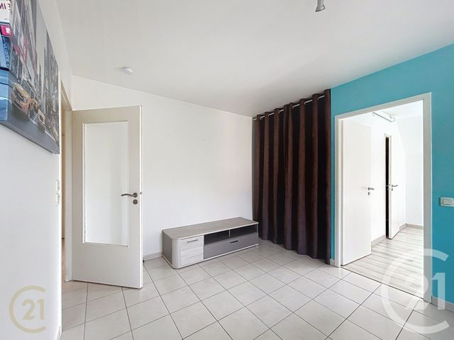 Appartement à louer - 2 pièces - 48.57 m2 - ECUELLES - 77 - ILE-DE-FRANCE - Century 21 Agence Notre-Dame