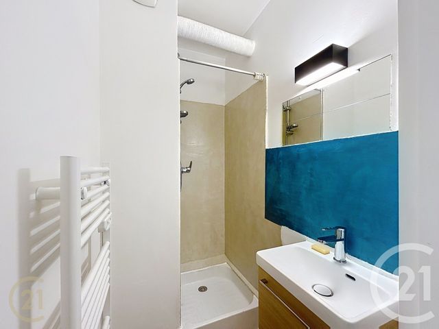 Appartement F4 à louer - 4 pièces - 100.09 m2 - ST MAMMES - 77 - ILE-DE-FRANCE - Century 21 Agence Notre-Dame