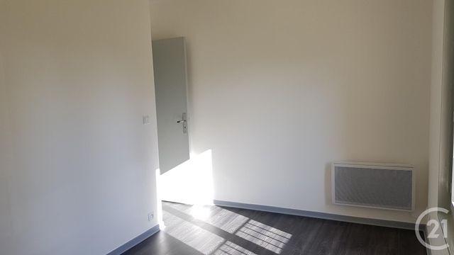 Appartement F3 à louer - 3 pièces - 81.02 m2 - ST MAMMES - 77 - ILE-DE-FRANCE - Century 21 Agence Notre-Dame