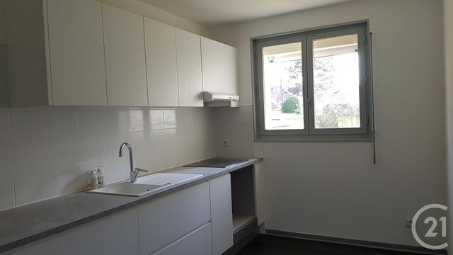 Appartement F3 à louer - 3 pièces - 81.02 m2 - ST MAMMES - 77 - ILE-DE-FRANCE - Century 21 Agence Notre-Dame