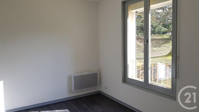 Appartement F3 à louer - 3 pièces - 81.02 m2 - ST MAMMES - 77 - ILE-DE-FRANCE - Century 21 Agence Notre-Dame