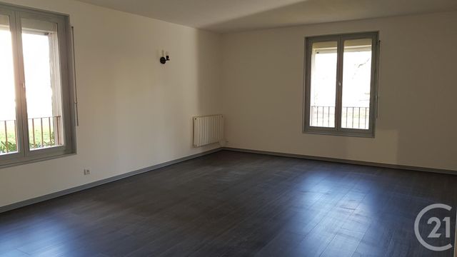 Appartement F3 à louer - 3 pièces - 81.02 m2 - ST MAMMES - 77 - ILE-DE-FRANCE - Century 21 Agence Notre-Dame