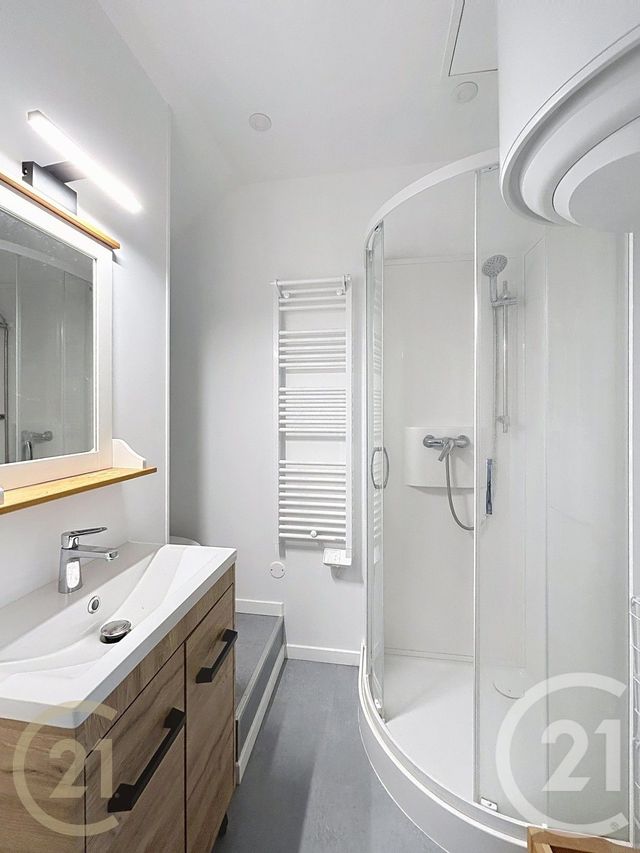 Appartement T2 à louer - 2 pièces - 26.03 m2 - ST MAMMES - 77 - ILE-DE-FRANCE - Century 21 Agence Notre-Dame