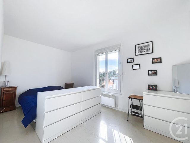 Appartement F4 à louer - 4 pièces - 79.85 m2 - MORET SUR LOING - 77 - ILE-DE-FRANCE - Century 21 Agence Notre-Dame