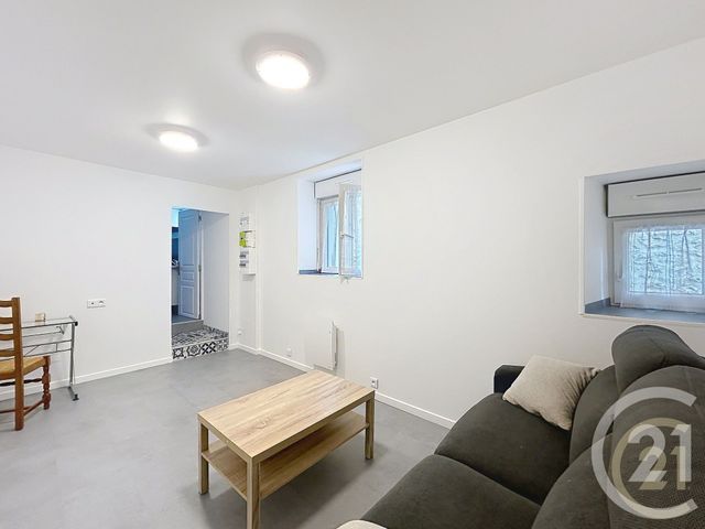 Appartement Studio à louer - 1 pièce - 22.75 m2 - ST MAMMES - 77 - ILE-DE-FRANCE - Century 21 Agence Notre-Dame