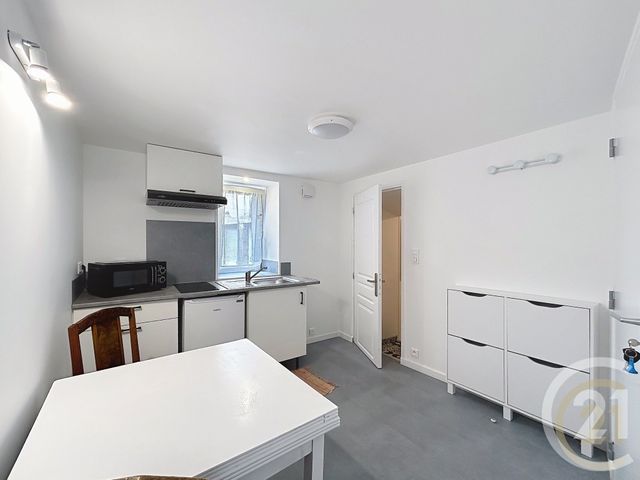 Appartement Studio à louer - 1 pièce - 22.75 m2 - ST MAMMES - 77 - ILE-DE-FRANCE - Century 21 Agence Notre-Dame