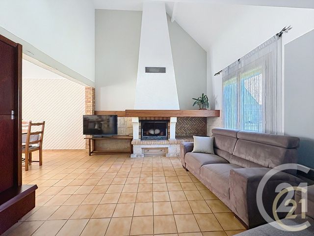 maison à vendre - 5 pièces - 126.77 m2 - MORET LOING ET ORVANNE - 77 - ILE-DE-FRANCE - Century 21 Agence Notre-Dame