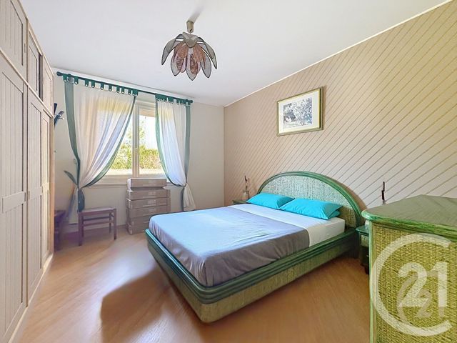 maison à vendre - 5 pièces - 126.77 m2 - MORET LOING ET ORVANNE - 77 - ILE-DE-FRANCE - Century 21 Agence Notre-Dame