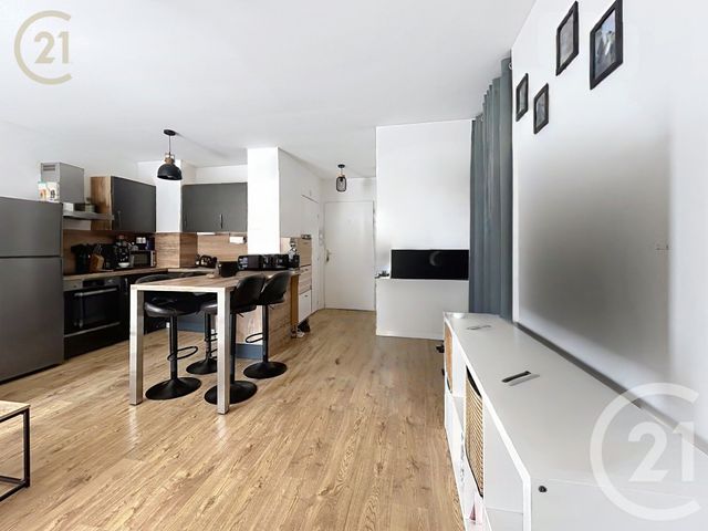 Appartement F2 à louer - 2 pièces - 40.94 m2 - CHAMPAGNE SUR SEINE - 77 - ILE-DE-FRANCE - Century 21 Agence Notre-Dame