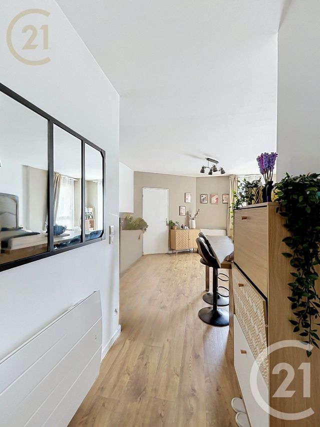 Appartement F2 à louer - 2 pièces - 40.94 m2 - CHAMPAGNE SUR SEINE - 77 - ILE-DE-FRANCE - Century 21 Agence Notre-Dame