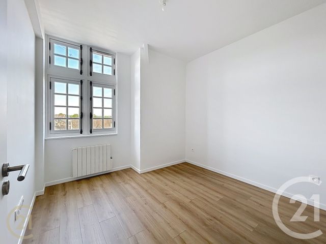 Appartement F2 à louer - 2 pièces - 40.67 m2 - MORET SUR LOING - 77 - ILE-DE-FRANCE - Century 21 Agence Notre-Dame