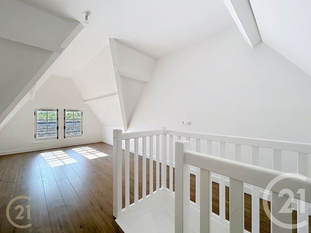 Appartement F4 à louer - 4 pièces - 86.51 m2 - MORET SUR LOING - 77 - ILE-DE-FRANCE - Century 21 Agence Notre-Dame