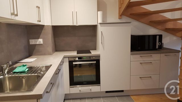 Appartement F2 à louer - 2 pièces - 45.0 m2 - FONTAINEBLEAU - 77 - ILE-DE-FRANCE - Century 21 Agence Notre-Dame