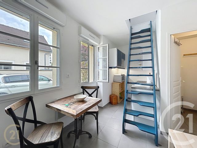 maison à louer - 2 pièces - 20.0 m2 - MORET LOING ET ORVANNE - 77 - ILE-DE-FRANCE - Century 21 Agence Notre-Dame