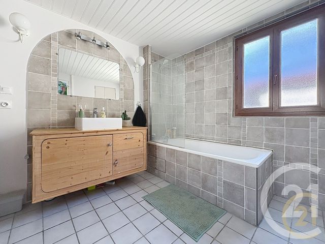 maison à louer - 3 pièces - 72.09 m2 - MORET SUR LOING - 77 - ILE-DE-FRANCE - Century 21 Agence Notre-Dame