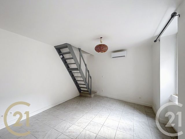 Appartement F2 à louer - 2 pièces - 31.67 m2 - CHAMPAGNE SUR SEINE - 77 - ILE-DE-FRANCE - Century 21 Agence Notre-Dame