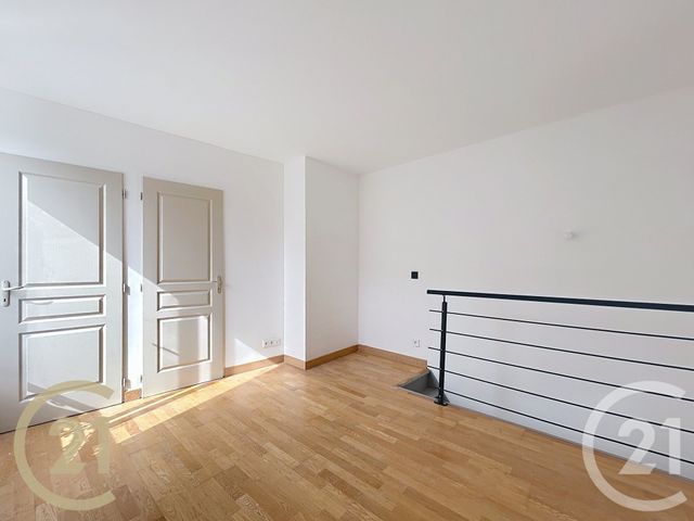 Appartement F2 à louer - 2 pièces - 31.67 m2 - CHAMPAGNE SUR SEINE - 77 - ILE-DE-FRANCE - Century 21 Agence Notre-Dame