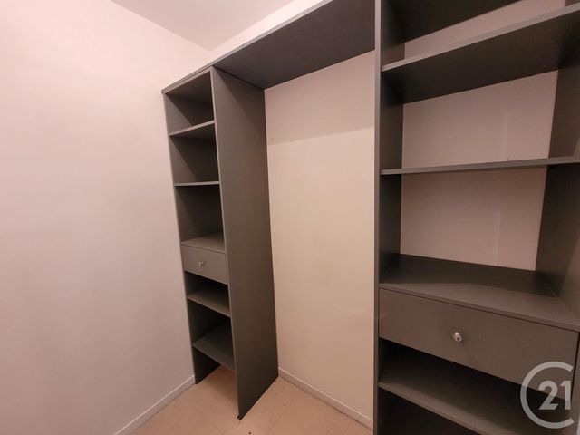 Appartement F4 à louer - 4 pièces - 80.07 m2 - ST MAMMES - 77 - ILE-DE-FRANCE - Century 21 Agence Notre-Dame
