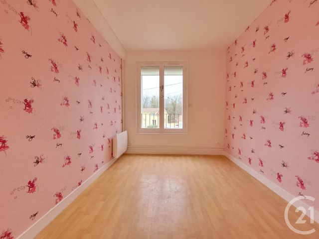 Appartement F4 à louer - 4 pièces - 80.07 m2 - ST MAMMES - 77 - ILE-DE-FRANCE - Century 21 Agence Notre-Dame