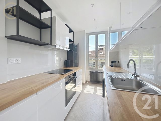 Appartement à louer - 3 pièces - 67.18 m2 - FONTAINEBLEAU - 77 - ILE-DE-FRANCE - Century 21 Agence Notre-Dame