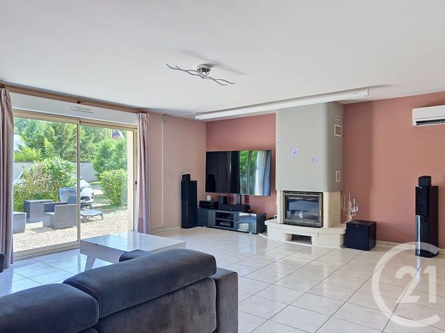 maison à vendre - 6 pièces - 153.0 m2 - ST PIERRE LES NEMOURS - 77 - ILE-DE-FRANCE - Century 21 Agence Notre-Dame