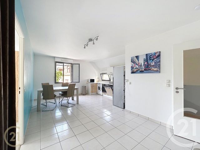Appartement F2 à louer - 2 pièces - 48.55 m2 - ECUELLES - 77 - ILE-DE-FRANCE - Century 21 Agence Notre-Dame