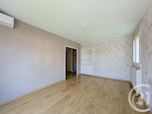 Appartement F2 à vendre - 2 pièces - 46.17 m2 - MORET LOING ET ORVANNE - 77 - ILE-DE-FRANCE - Century 21 Agence Notre-Dame