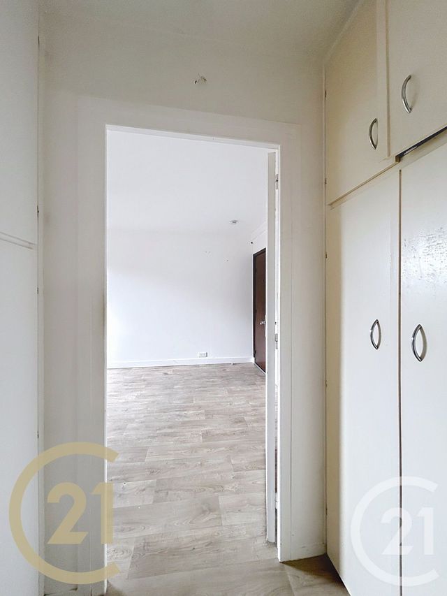 Appartement F1 à louer - 1 pièce - 28.09 m2 - MORET SUR LOING - 77 - ILE-DE-FRANCE - Century 21 Agence Notre-Dame
